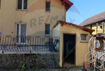 Casă / Vilă cu 5 camere de vânzare in Harman, Brasov - 3