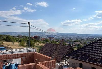 Casă cu 5 camere de vânzare în zona Iris, Comision 0% - 12