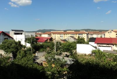 Casa tip duplex, Rm.Valcea, str. N.Iancovescu - 1