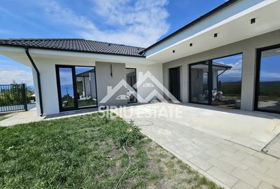 Duplex cu 4 camere în Roșia
