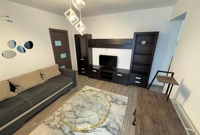 Apartament cu 2 camere semidecomandat, mobilat în Central
