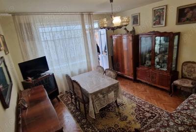 Apartament cu 4 camere decomandat în Gheorgheni