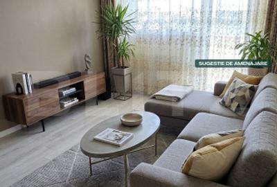 Apartament cu 4 camere decomandat, mobilat în B-dul București
