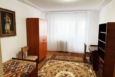 Apartament cu 3 camere decomandat, mobilat în Central
