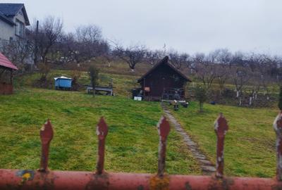 Teren intravilan de 3000 mp, în Corunca