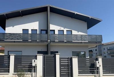 Duplex cu 4 camere în Bucium