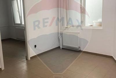 Spațiu comercial stradal de închiriat – Calea Dudești - 8
