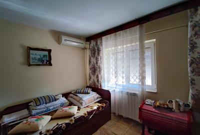 Apartament 2 camere de vanzare in zona Far, comision 0% - 4
