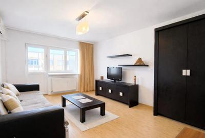 Apartament cu 3 camere decomandat, mobilat în Tineretului