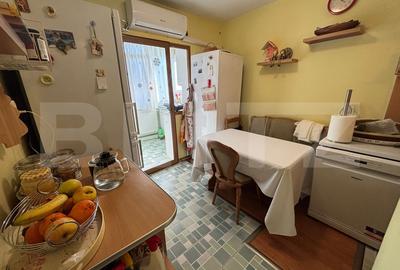 Apartament 3 camere, 70 mp, zona Nicolina - 8