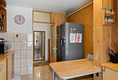 De vânzare Apartament 3 camere Mobilat si utilat., et. 3/4 Alfa, Arad. - 9