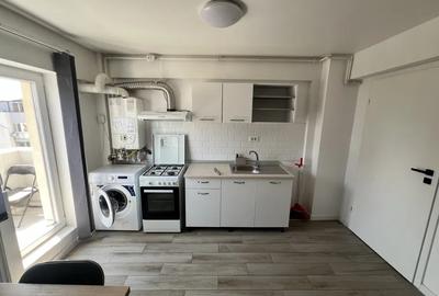 THEODOR PALLADY | 3 CAMERE | CENTRALA | PARCARE | AC - 3