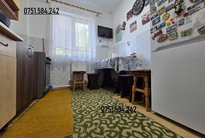 Apartament cu 3 camere, zona NEPTUN , 60MP - 1