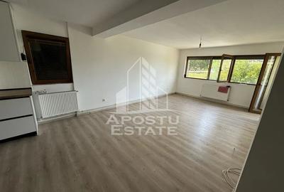 Apartament cu 3 camere decomandat în Giroc