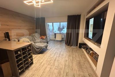 Apartament cu 3 camere decomandat, mobilat în Traian