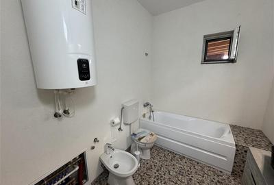 Casa 4 camere + 8418 mp de teren - 8