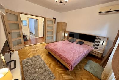Apartament cu 3 camere decomandat, mobilat în 1 Mai