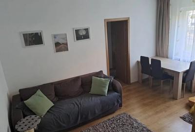 Apartament cu 3 camere, etaj 1/4, zona Alexandru Cel Bun - 3