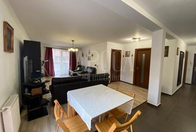 Apartament cu 3 camere semidecomandat în Florești