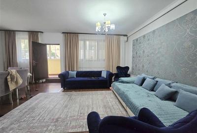Apartament cu 5 camere semidecomandat în Bucureștii Noi