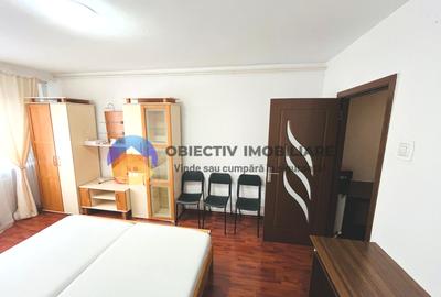 Garsonieră Centru – etaj intermediar – mobilată și utilată - 2