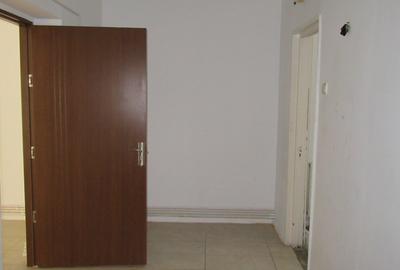 Inchiriere spatiu comercial Teiul Doamnei - 74mp - 26