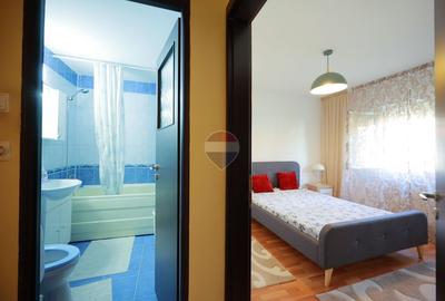 De vânzare apartament cu 3 camere , pe Strada Sovata - Oradea - 7