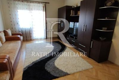 Apartament cu 2 camere decomandat, mobilat în Central