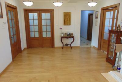 FARA COMISIOANE linga padure Vila 7 camere mobilata 4 bai 2 terase pe 1600mp - 49