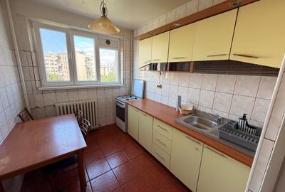 Apartament cu 2 camere decomandat în Baba Novac