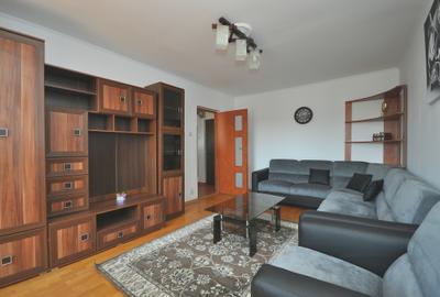 Apartament cu 3 camere decomandat în Drumul Taberei