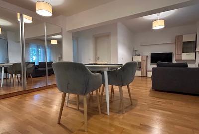 Apartament cu 3 camere semidecomandat în Unirii