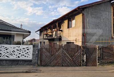 Duplex cu 7 camere în Sângeorgiu de Mureș