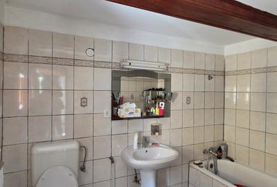 Casa in Bod zona centrala,  P+M, 8 camere, teren 1111 mp, fantana proprie. - 38