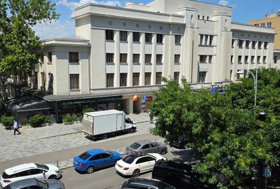Apartament cu 2 camere semidecomandat în Calea Victoriei