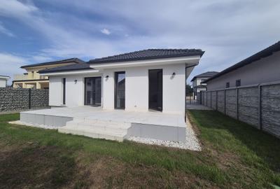 Casă nouă, la sol, 160 mp, teren 420 mp, Via Carmina, comision 0% - 11