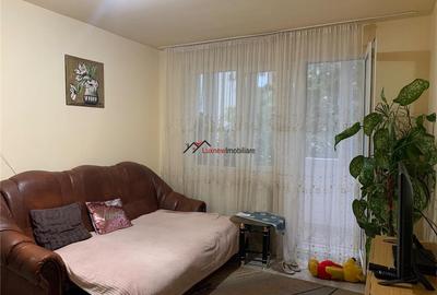 Apartament 2 camere + bucătărie, renovat recent, cu parcare – Dealul F - 9