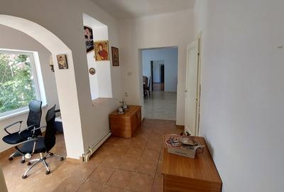 Casa cu 8 camere + 800mp teren Cisnadie zona Centrala - 8