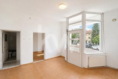 Spațiu comercial, de 30.00 mp, în Astra