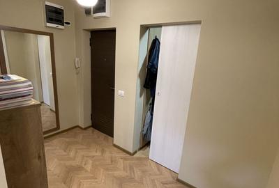 Piața Sf. Gheorghe | Decomandat | Renovat | Centrală proprie | Boxă 16 mp - 6
