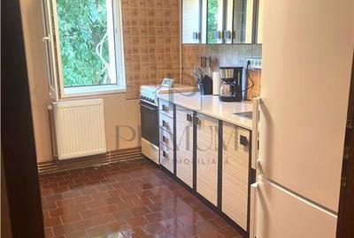 DAMBOVITA - 3 CAM - DECOMANDAT - ETJ.2 - 2 BAI - 2 BALCOANE - CENTRALA - RENOVAT - 4