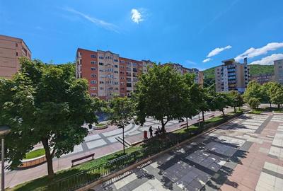 Apartament cu 2 camere decomandat, mobilat în Răcădău