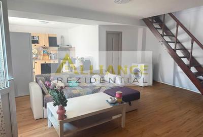 Apartament cu 3 camere semidecomandat în Berceni
