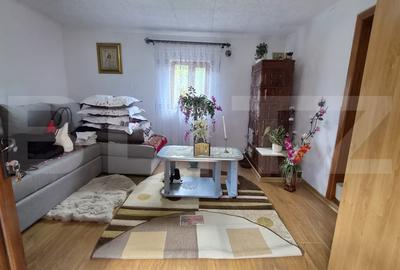 Casă individuală cu 3 camere în Poiana Mărului