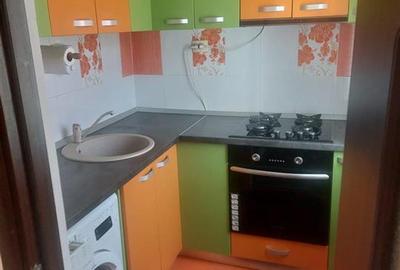 Apartament cu 2 camere semidecomandat, mobilat în Tătărași