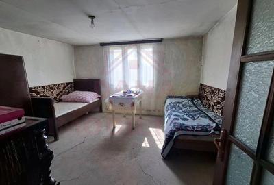 GHERTENIȘ\ CASĂ 3 CAMERE  TEREN 4636 MP\ COMISION 0% - 3
