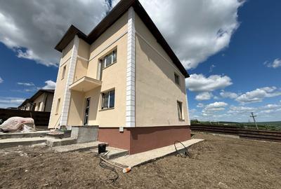 Casă individuală cu 4 camere și teren 550mp2 COMISION 0% - 1
