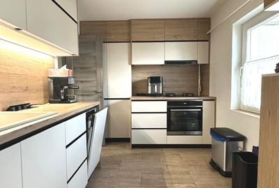 Apartament 4 camere+garaj sub bloc finisat mobilat 129.000eur neg - 2