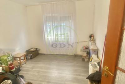 Apart. 3 camere, semidecomandat, mobilat, utilat, str Călugăreni, Rogerius - 10
