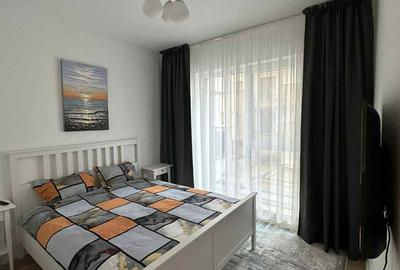 Apartament cu 3 camere semidecomandat în Iancului